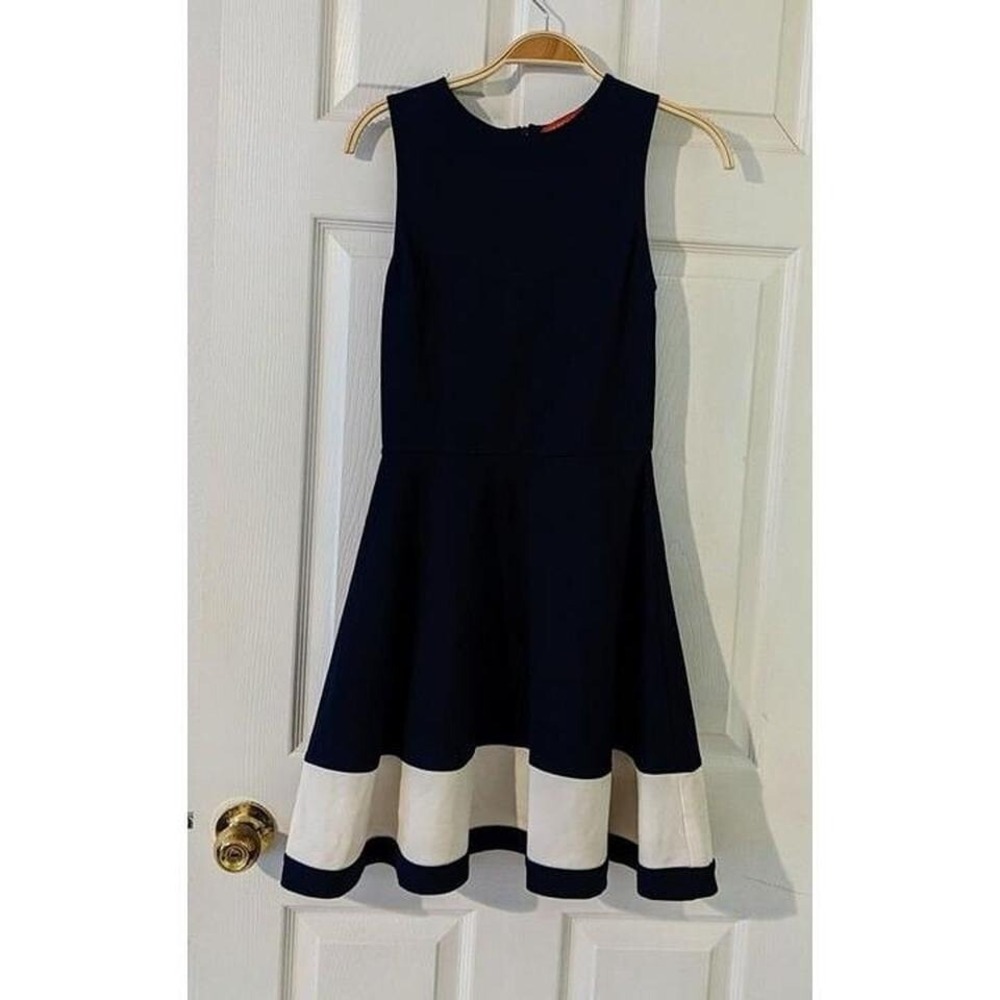 Saks Fifth Avenue‎ Womans Navy & White Sleeveless Dress Size Small Fit Flare